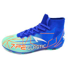 Football shoes Flyknit vamp professional TPU outsole football shoes with shoes lace customized football shoes 